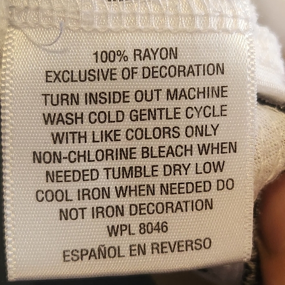 Inc Sequin Lip Print White T-Shirt - Picture 3 of 8